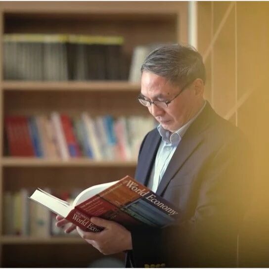 IIA新闻｜深圳市党外知识分子联谊会五届一次理事大会举行，郑永年教授当选会长