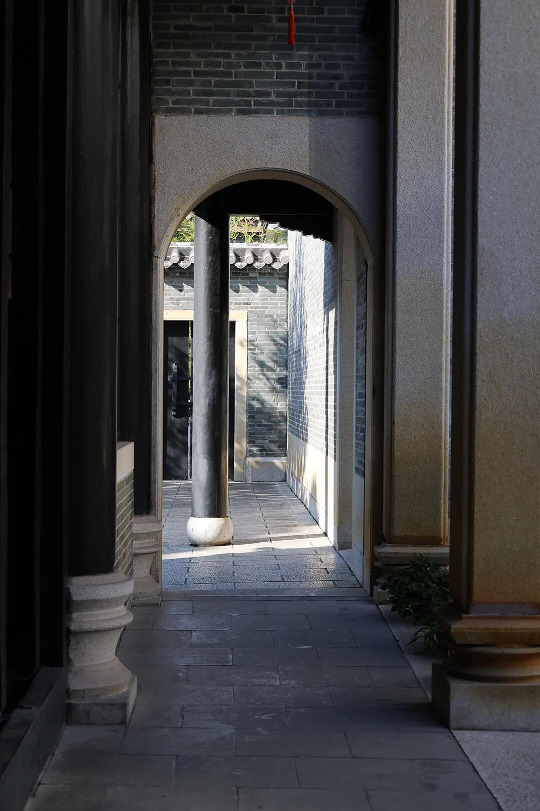 如何保卫社会？关键在纠正“结构性错位”｜独思录 x 郑永年