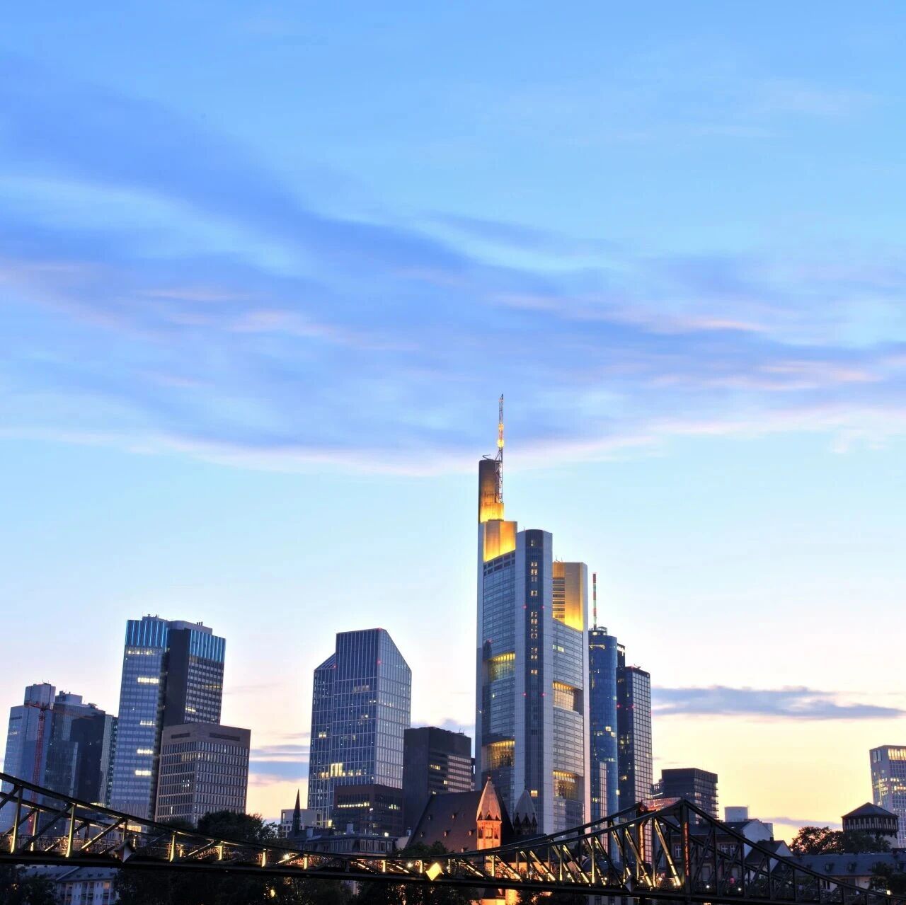 从乌克兰到伊朗：只有中国能“拯救”欧洲创新 | 地缘科技「平」论 x 黄平