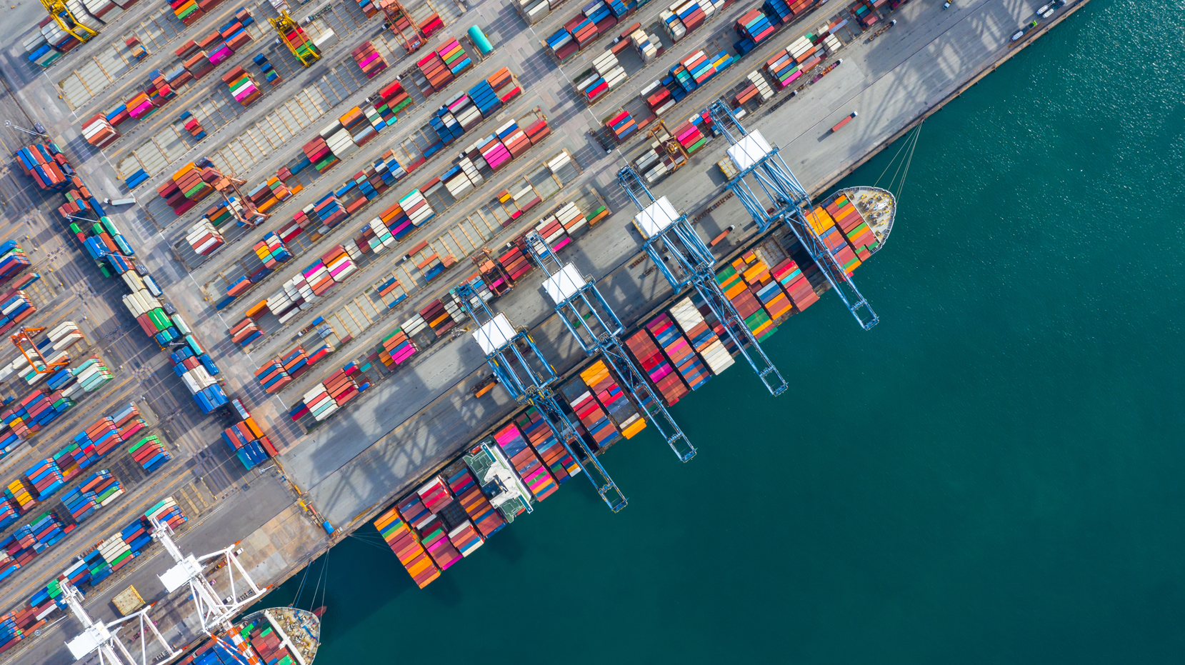 大变局时代，中国为何能“我自岿然不动”？｜独思录 x 郑永年