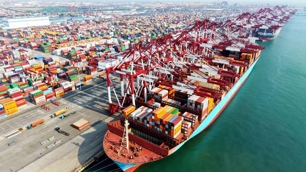 两会解析｜对话郑永年：中国经济的“跃迁”，关键不仅在技术，更在制度